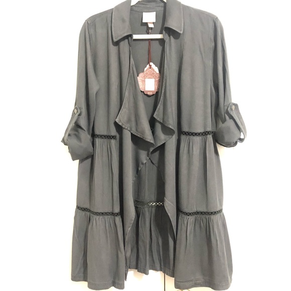 Knox Rose Jacket with Crochet Trim - Picture 11 of 17